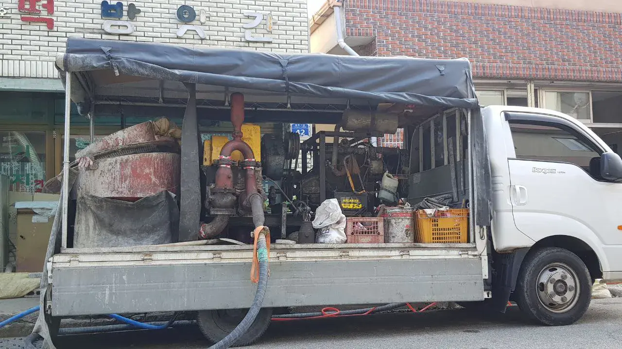 몰탈 펌프카